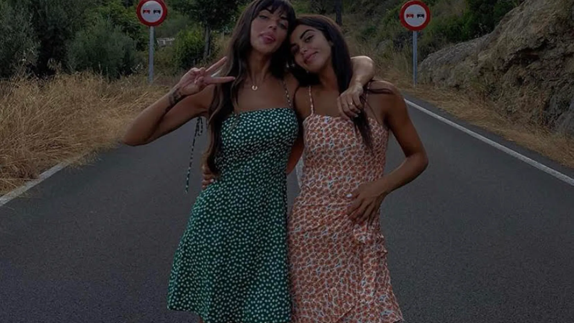 Violeta tiene el vestido de verano.