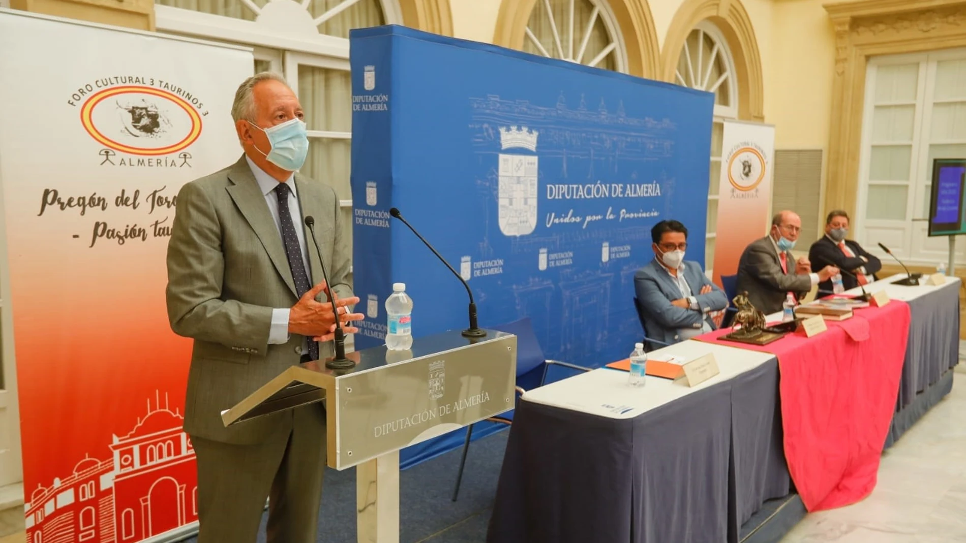 Almería.-Diputación.- Arnás hace historia leyendo primer Pregón del Toro de Lidia con la ausencia de la Feria Taurina