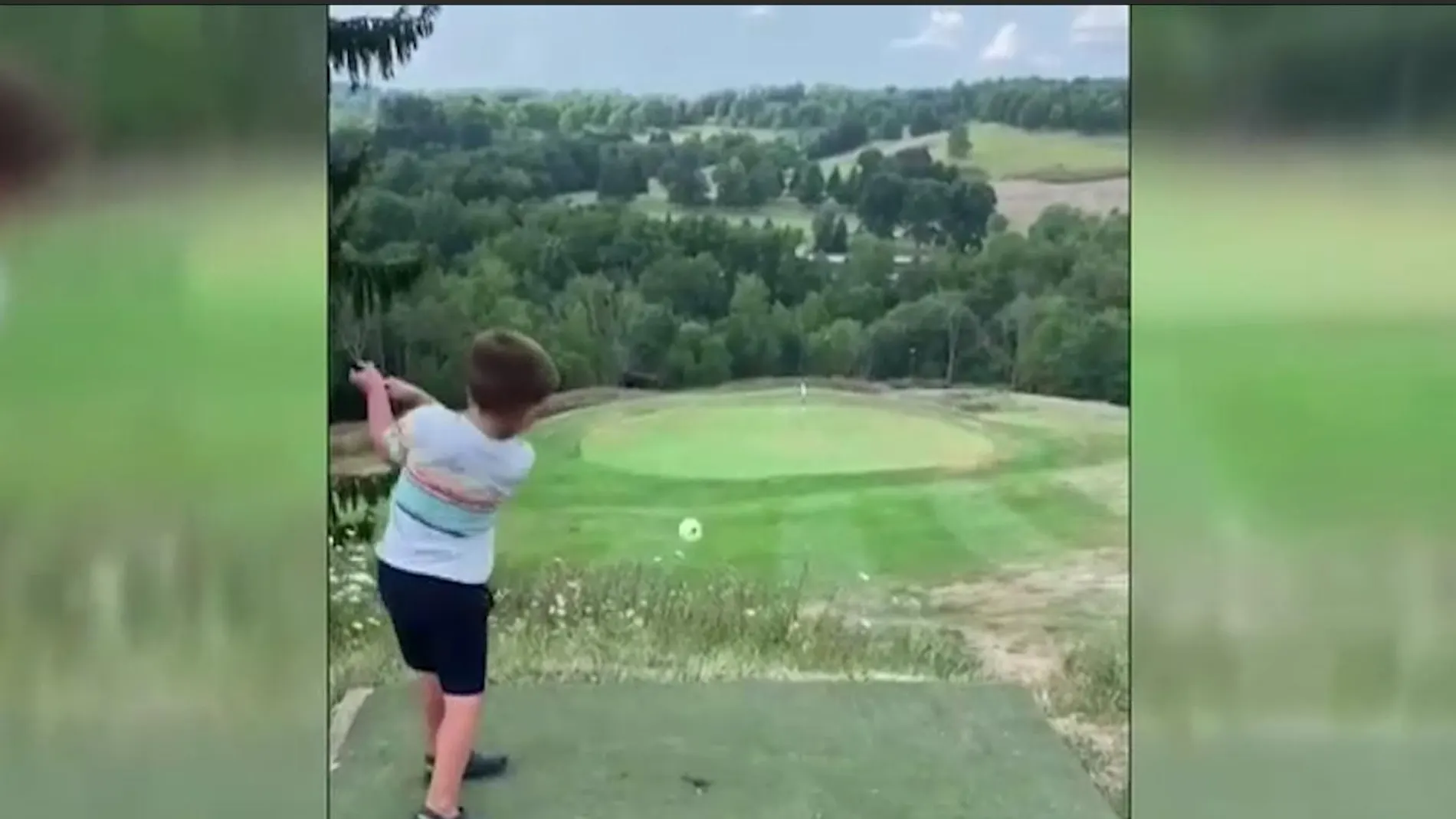 Rocco, un niño de cuatro años, logra su primer hoyo en uno en un campo de golf par 3 en Virginia