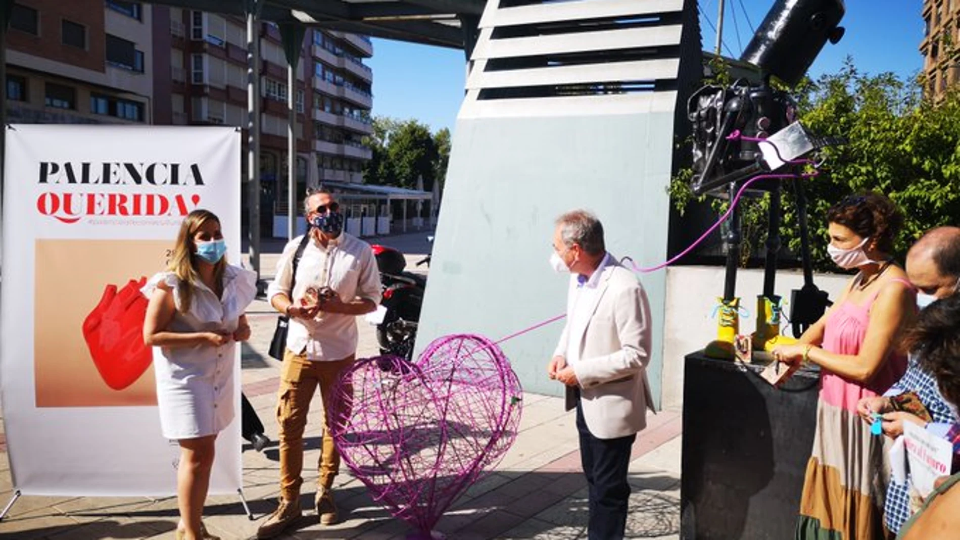 Presentación de la campaña a cargo de la concejala Laura Lombraña