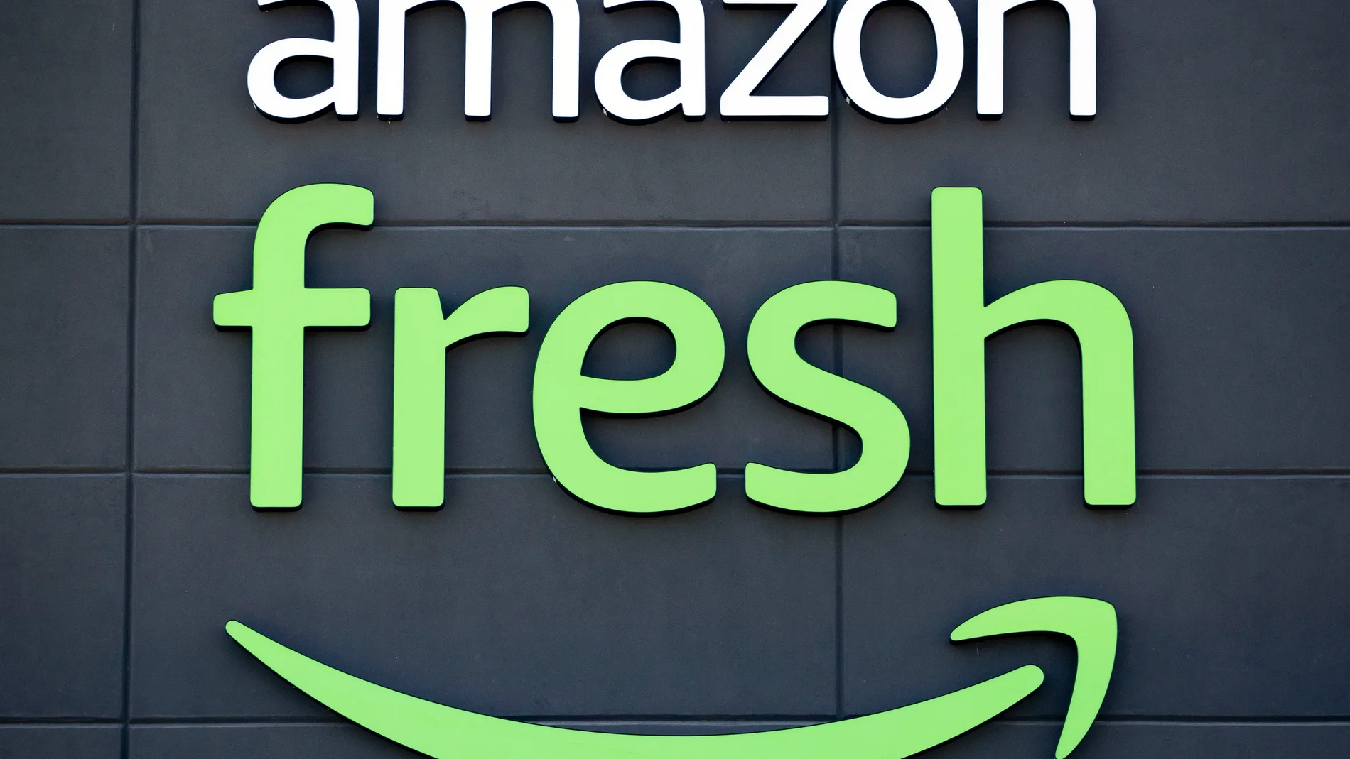 Amazon Fresh opens first store in USA