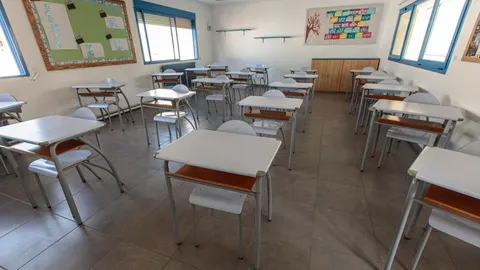 El número de aulas confinadas se duplica en una semana