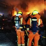 Bomberos trabajan en el incendio industrial en El Romaní de SollanaCONSORCIO PROVINCIAL DE BOMBEROS31/08/2020
