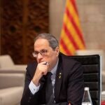 El presidente de la Generalitat, Quim Torra, al inicio de la reunión telemática del Comité Ejecutiva de Crisis por la COVID-19 .EFE/ Marta Pérez