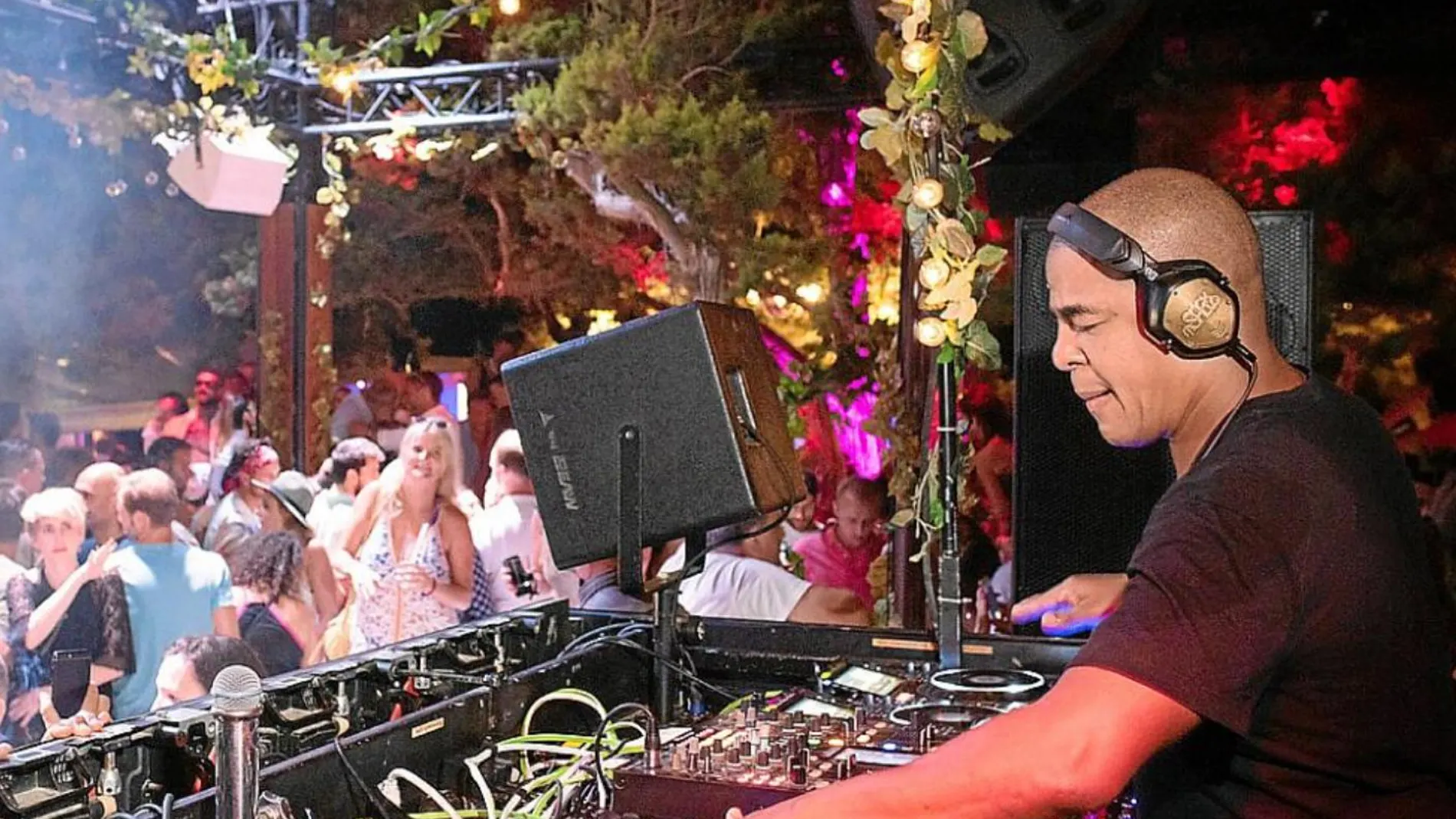 El DJ Erick Morillo, en una imagen de archivo pinchando en el Blue Marlin de Ibiza