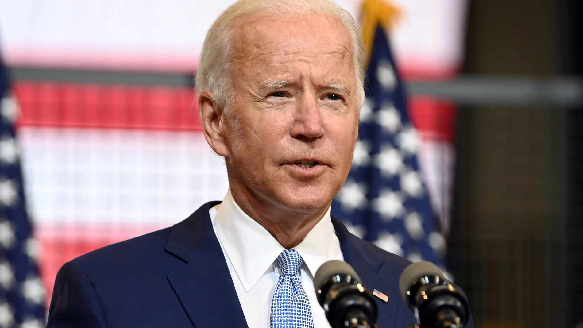 FILE PHOTO: U.S. Democratic presidential nominee Joe Biden holds campaign event in Pittsburgh, Pennsylvania