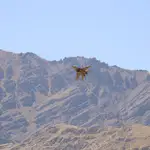 Un caza india sobrevuela en la región de Ladakh, a donde los chinos se aproximaron esta semana