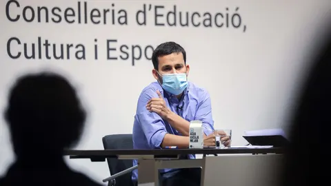 El conseller de Educación, Vicent Marzà, presenta los detalles del inicio del curso 2020-21 con el lema "Este curso, con toda seguridad, volvemos con ganas" y marcado por las medidas relacionadas con la pandemia de coronavirus