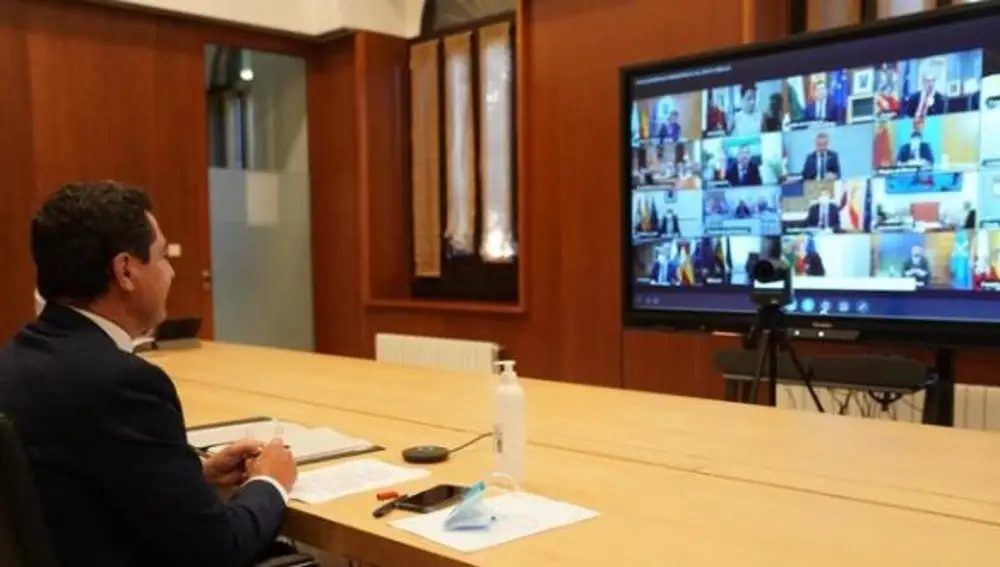 El presidente de la Junta de Andalucía, Juanma Moreno, en la reunión de la Conferencia de Presidentes