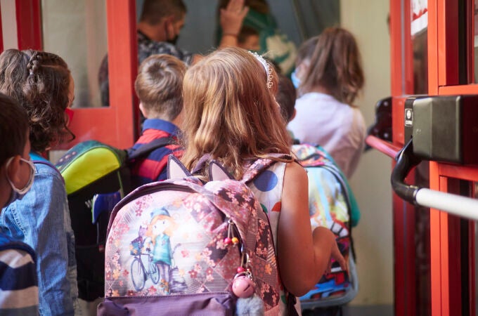 Mascarilla obligatoria para alumnos de más de seis años en transporte escolar