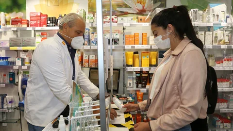 Venta de gel hidroalcohólico en farmacias