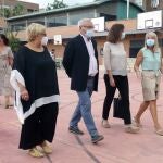 El alcalde de Valencia, Joan Ribó, y concejales visitaron ayer cuatro concejales