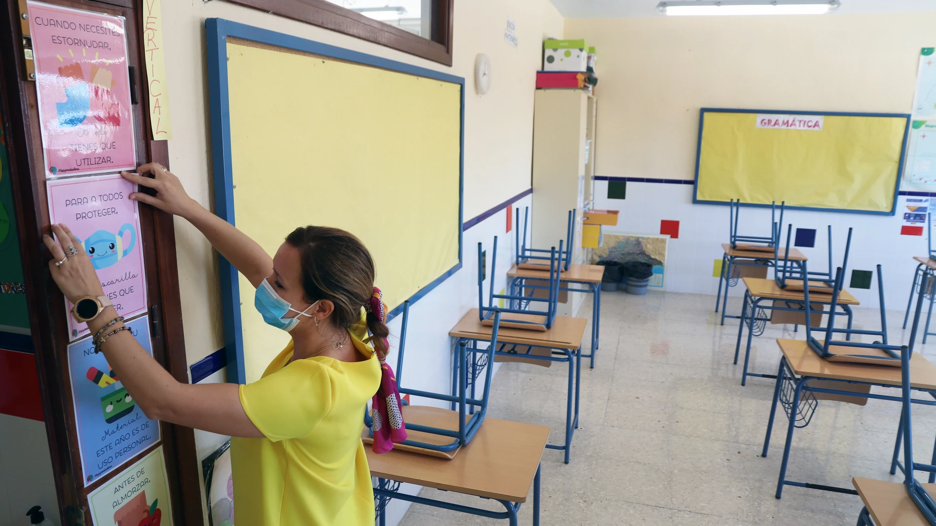 Casi 800.000 alumnos de Infantil y Primaria comienzan este jueves en Andalucía un curso escolar marcado por el Covid-19