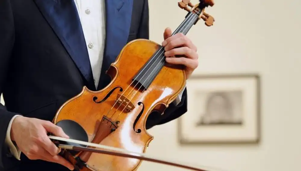 Viola Stradivari