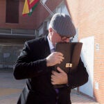 El comisario José Manuel Villarejo , antes de ingresar en prisiòn provisional