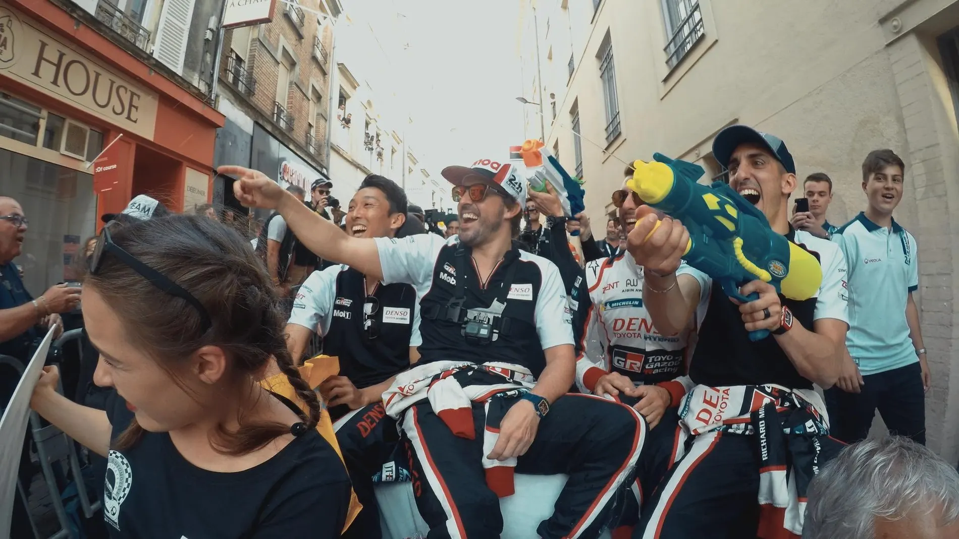 Imágenes sobre el documental de Fernando Alonso