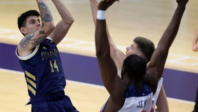 Gabriel Deck, en el partido de pretemporada ante Baskonia