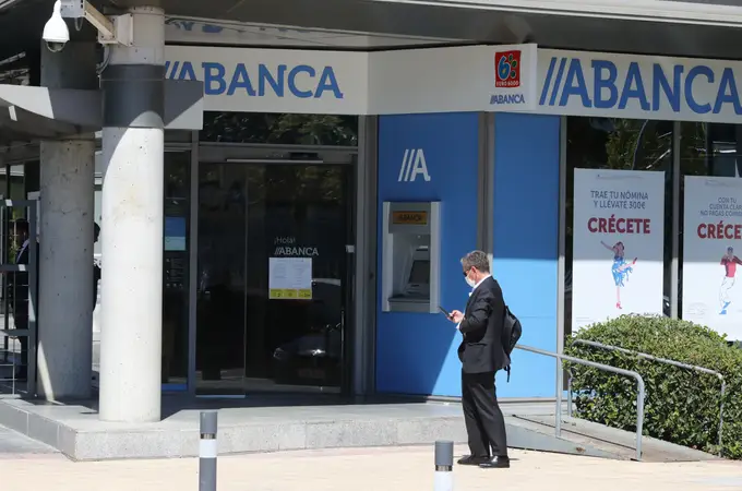 La banca se lanza a captar clientes: hasta 300 euros de regalo por tu nómina