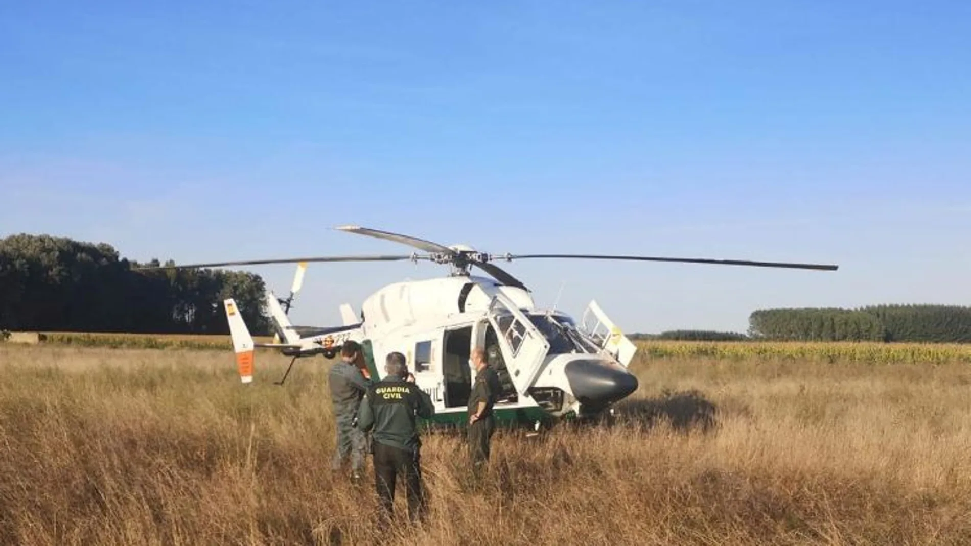 Helicóptero de la Guardia Civil que busca al desaparecido de Zamora