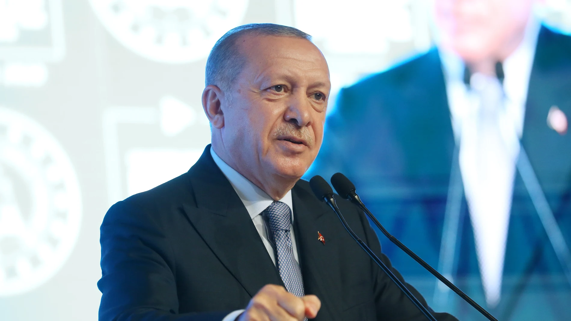 Turquía.- Erdogan dice a Macron que "tendrá muchos problemas" si sigue criticando a Turquía en relación al Mediterráneo