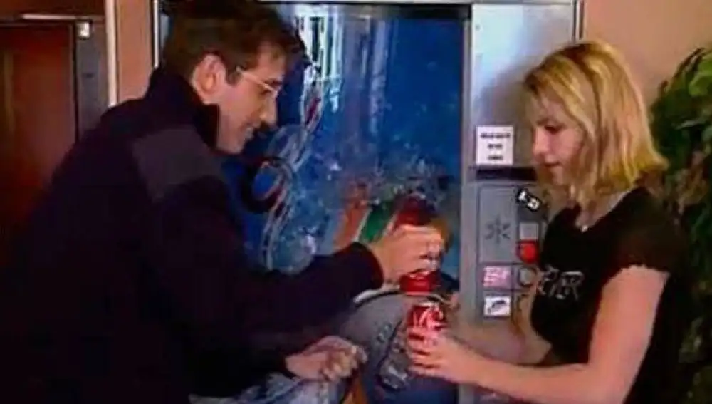 Nacho ayudó a una joven Britney Spears a sacarse una coca-cola de la máquina