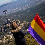 La Cruz del Valle de los Caídos desde el mirador de Cuelgamuros,el día de la exhumación de Francisco Franco.