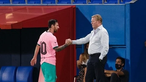 El jugador blaugrana Leo Messi y su entrenador en el FC Barcelona, Ronald Koeman