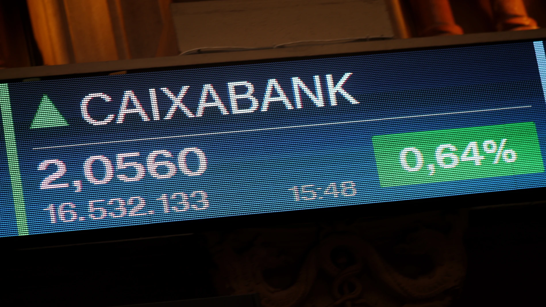 Las acciones de CaixaBank y Bankia cerraron ayer con las mayores subidas entre los bancos del Ibex 35