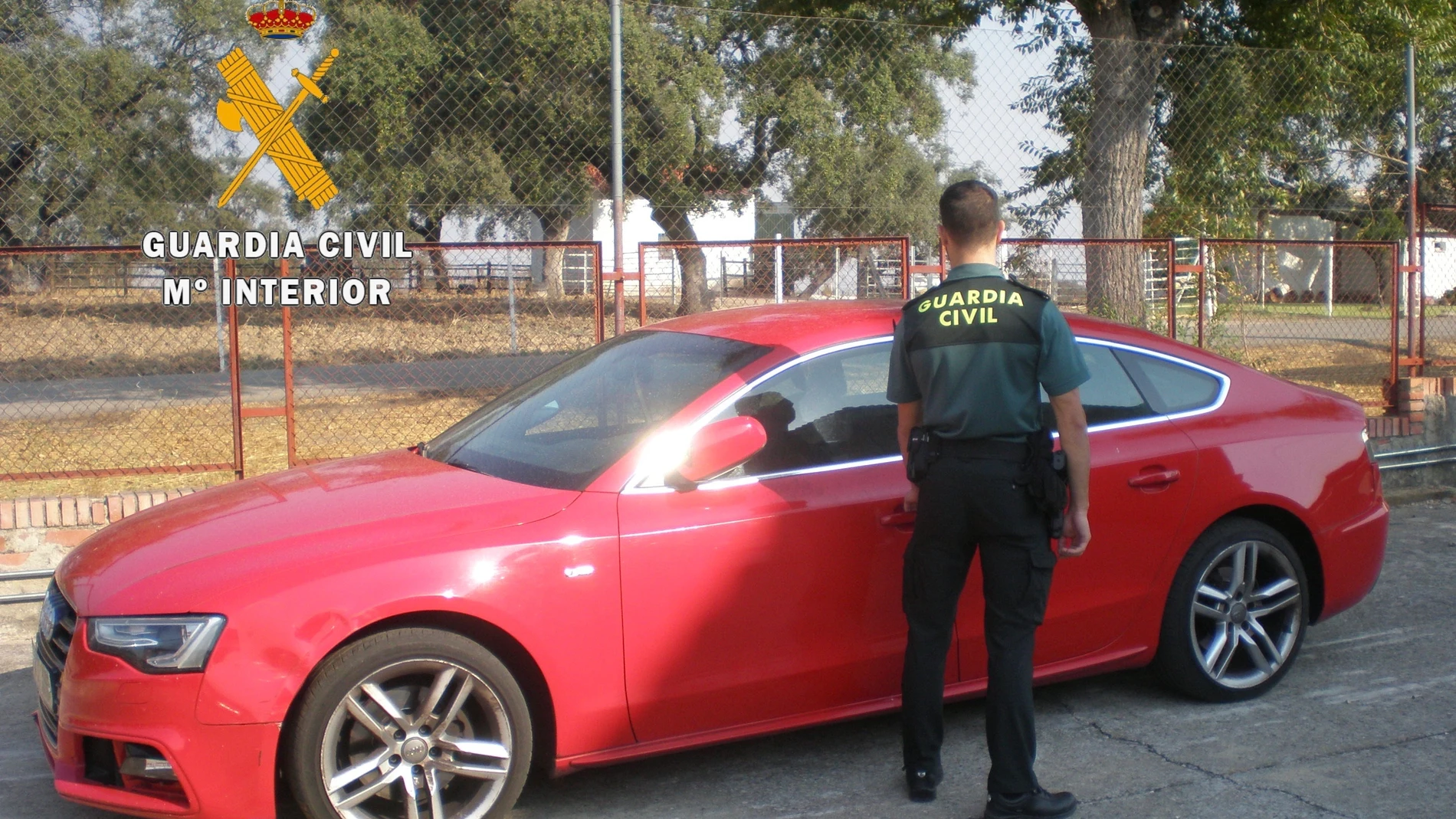 La Guardia Civil recupera un vehículo robado