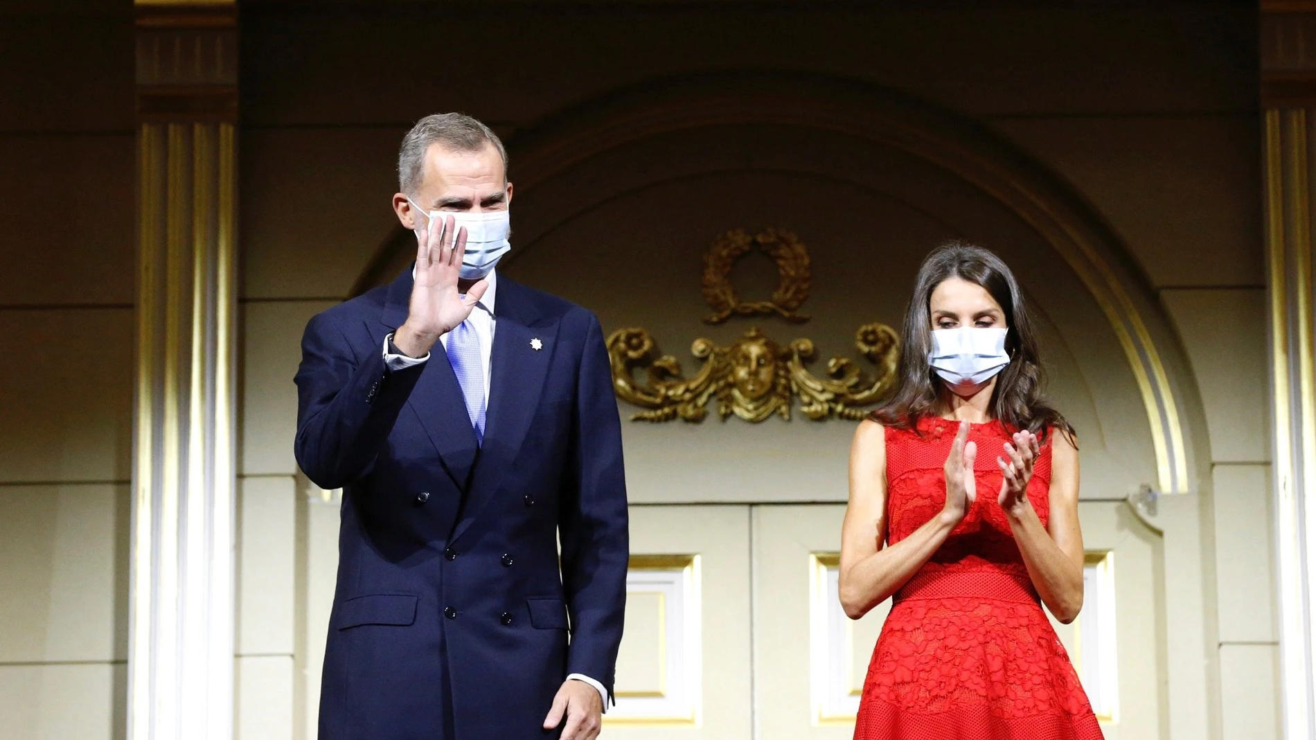 El rey Felipe VI y la reina Letizia durante la inauguración de la Temporada 2020-2021 del Teatro Real