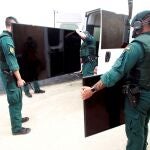 Internvención en los municipios gaditanos de San Roque y La Línea de la Concepción, y en Marbella, Manilva y Mijas, en Málaga. EFE/A.Carrasco Ragel.