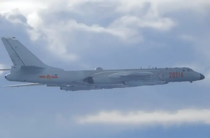 Así es el bombardero H-6 con capacidad nuclear que ha sobrevolado Taiwán