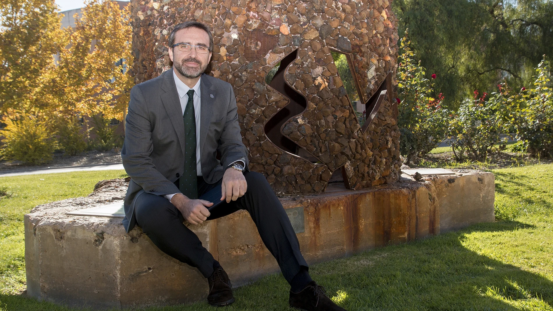 El rector de la Universidad de Jaén y presidente de la Asociación de Universidades Públicas de Andalucía, Juan Gómez Ortega