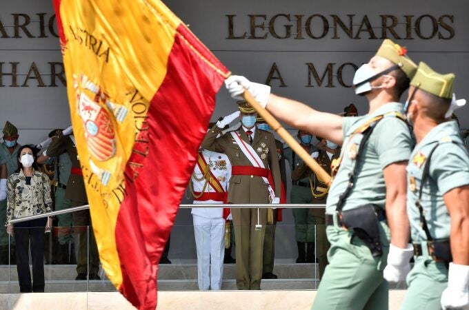 Imagen del acto central con motivo de la conmemoración del centenario de la Legión. EFE/Carlos Barba