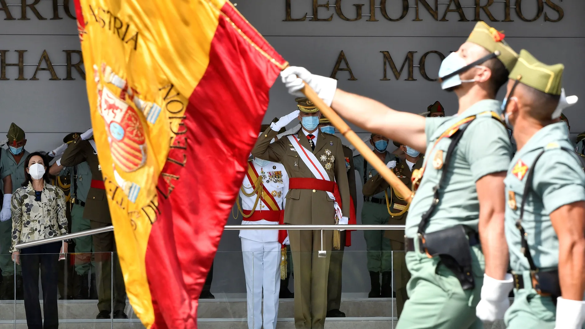 Imagen del acto central con motivo de la conmemoración del centenario de la Legión. EFE/Carlos Barba