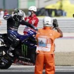 Maverick Viñales celebra su triunfo en el circuito de Misano