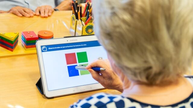 La pérdida de memoria asociada con la enfermedad de Alzheimer podría recuperarse inhibiendo ciertas enzimas