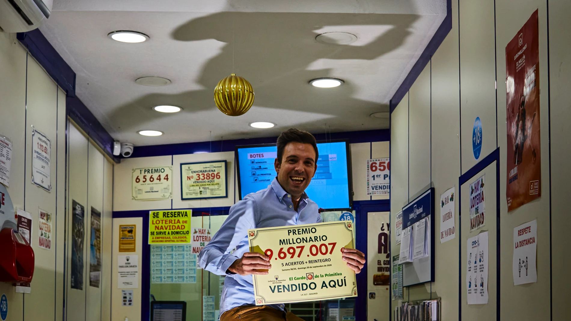 Una administración de Loterías ubicada en el distrito madrileño de Villa de Vallecas ha vendido el boleto ganador del sorteo del Gordo de la Primitiva en el sorteo celebrado este domingo.