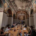 El presidente de la Junta de Andalucía, Juanma Moreno, ha presidido la reunión del Consejo de Gobierno de la Junta de Andalucía celebrado en la ciudad de Úbeda, Jaén