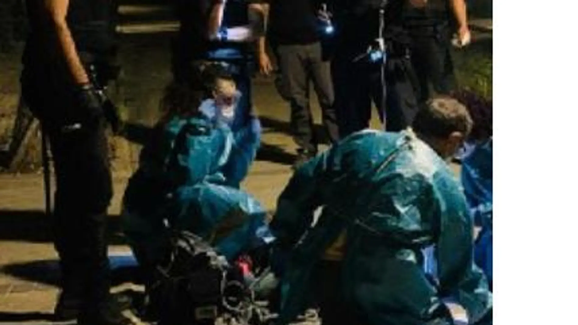 La persona fue atendida una vez que los agentes evitaron el suicidio