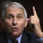 Anthony Fauci, director del Instituto Nacional de Alergias y Enfermedades Infecciosas de EE.UU, ha tenido que "lidiar" con el descrédito público del presidente Donald Trump.
