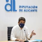 El presidente de la Diputación de Alicante, Carlos Mazón