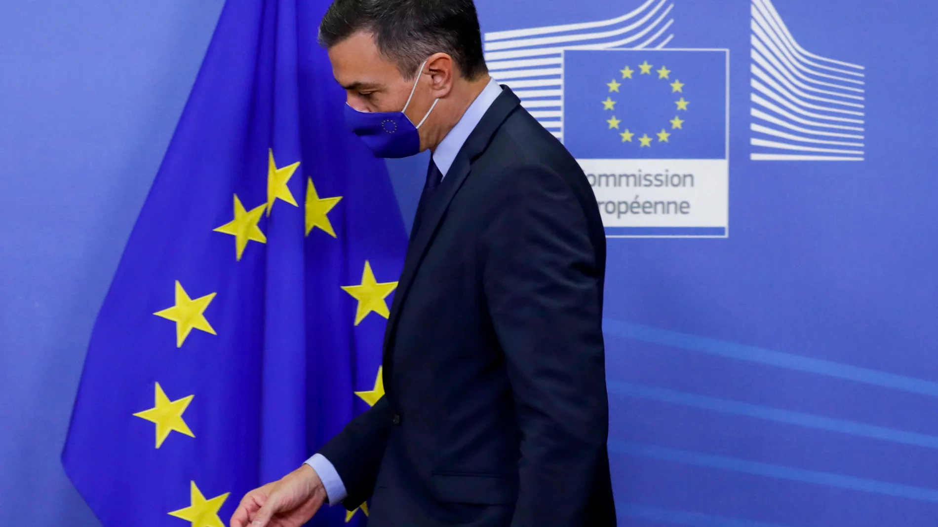 Pedro Sánchez antes de reunirse con la Presidenta de la Comisión Europea Ursula Von Der Leyen en Bruselas.