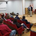 El presidente de la Diputación de Valladolid, Conrado Íscar, clausura el taller sobre firma electrónica y digitalización en Tordesillas