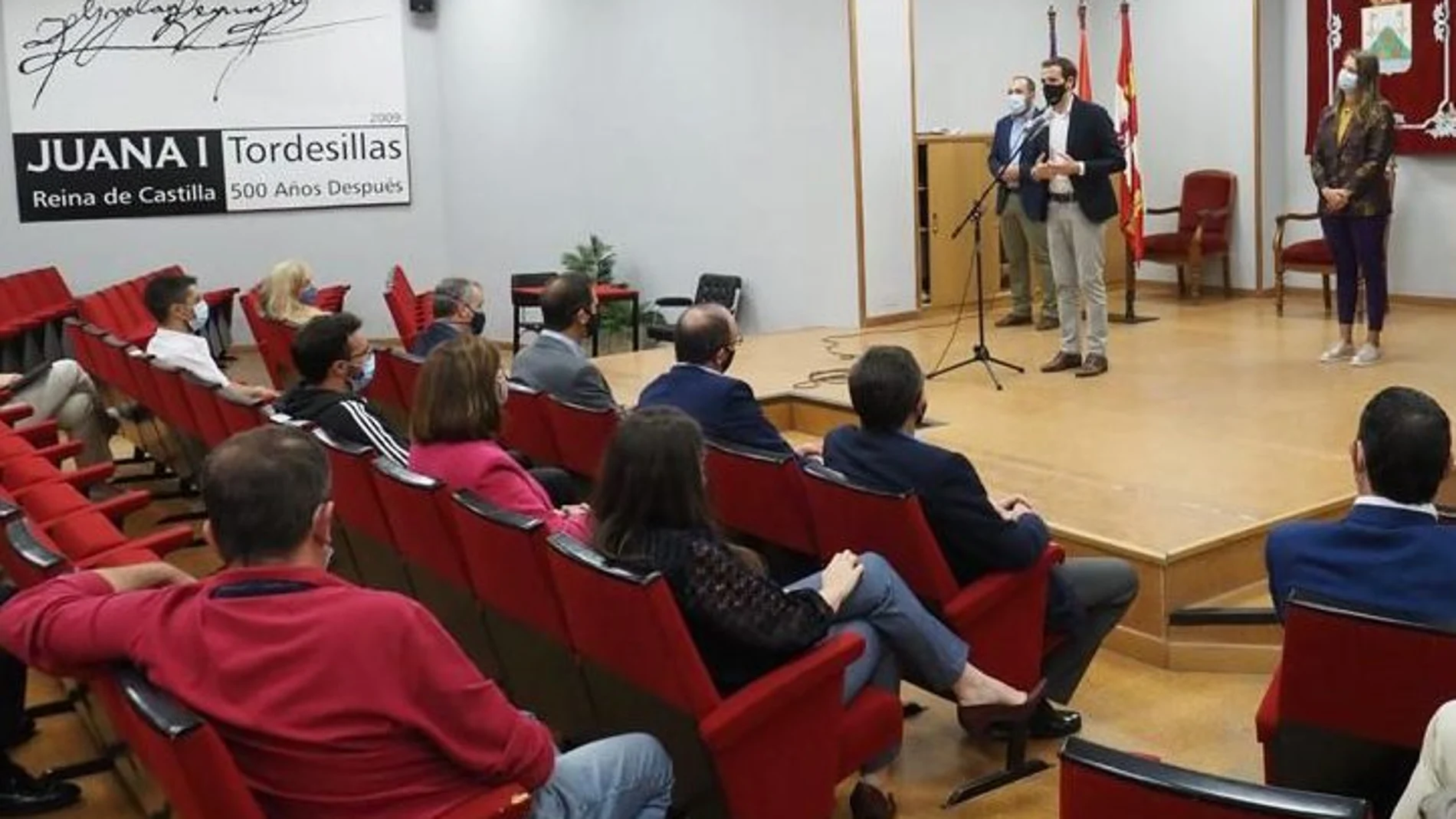 El presidente de la Diputación de Valladolid, Conrado Íscar, clausura el taller sobre firma electrónica y digitalización en Tordesillas