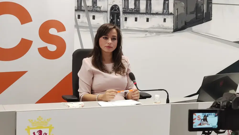 La portavoz de Ciudadanos León, Gemma Villarroel, denuncia la situación de la integración de FEVE en León.CS LEÓN24/09/2020