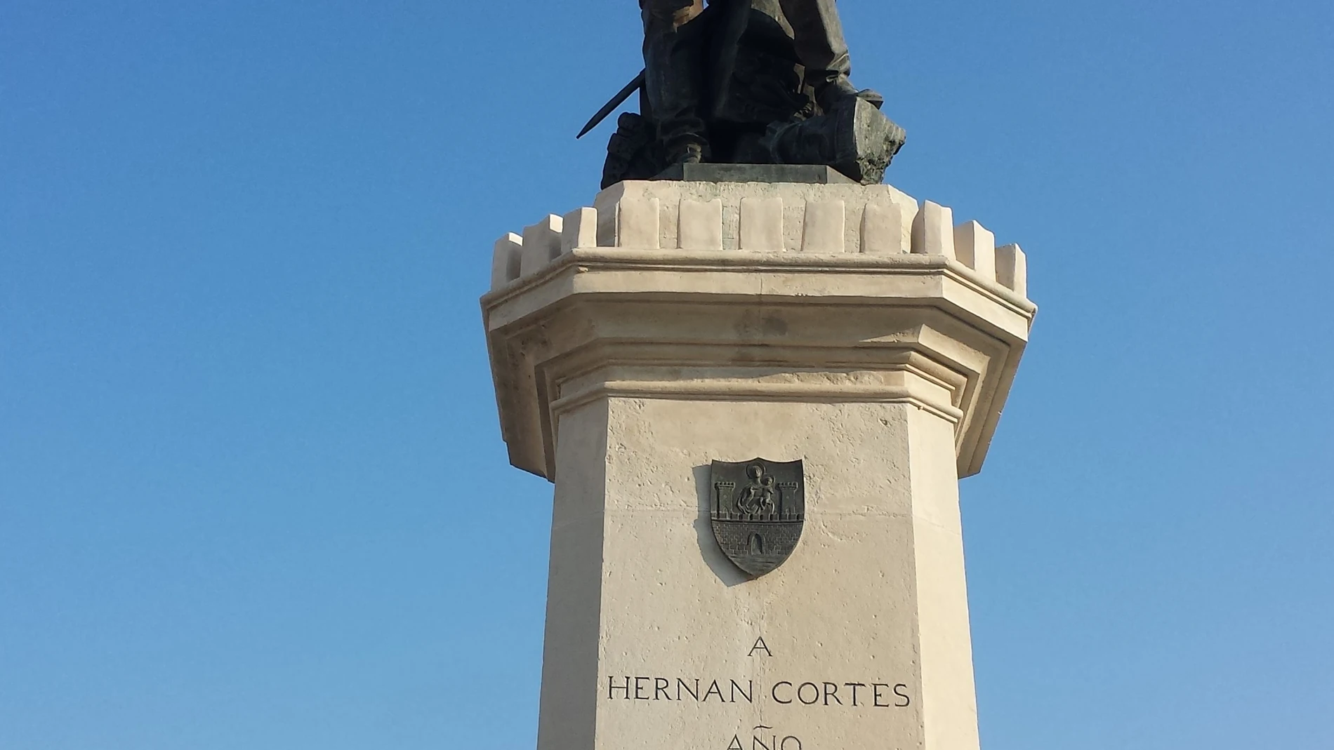 Estatua de Hernán Cortés en Medellín.