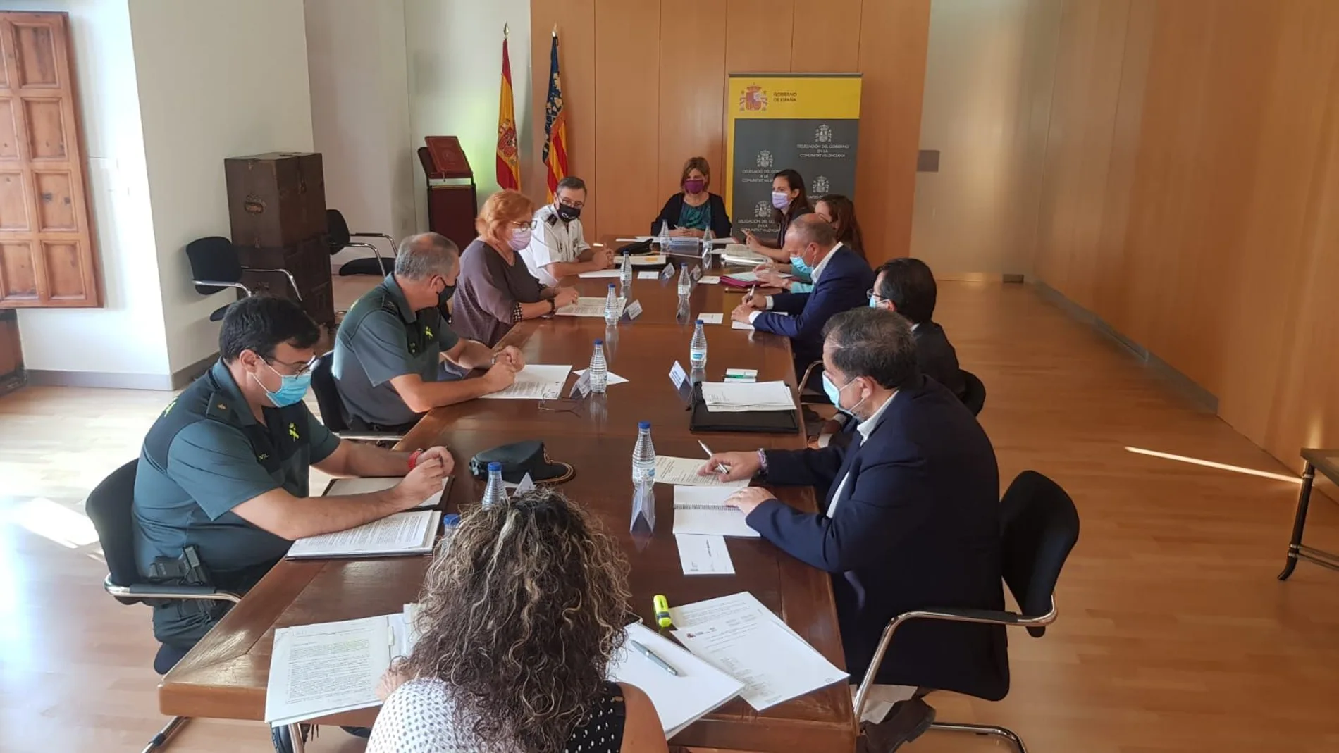 Imagen de la reunión en la Delegación del Gobierno de Valencia para abordar las problemática de la trata de seres humanos