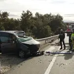 Estado de uno de los vehículos siniestrados en el accidente en la N-403 en Ávila