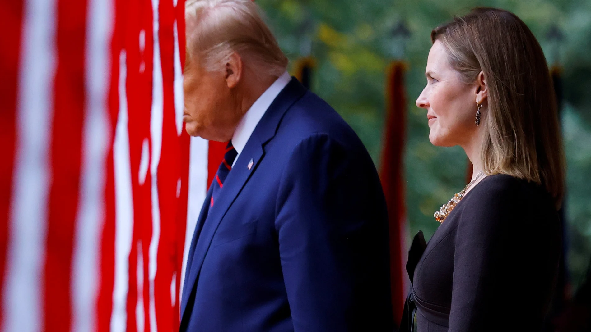 Donald Trump anuncia la designación de la jueza Amy Coney Barrett para el Supremo en los jardines de la Casa Blanca